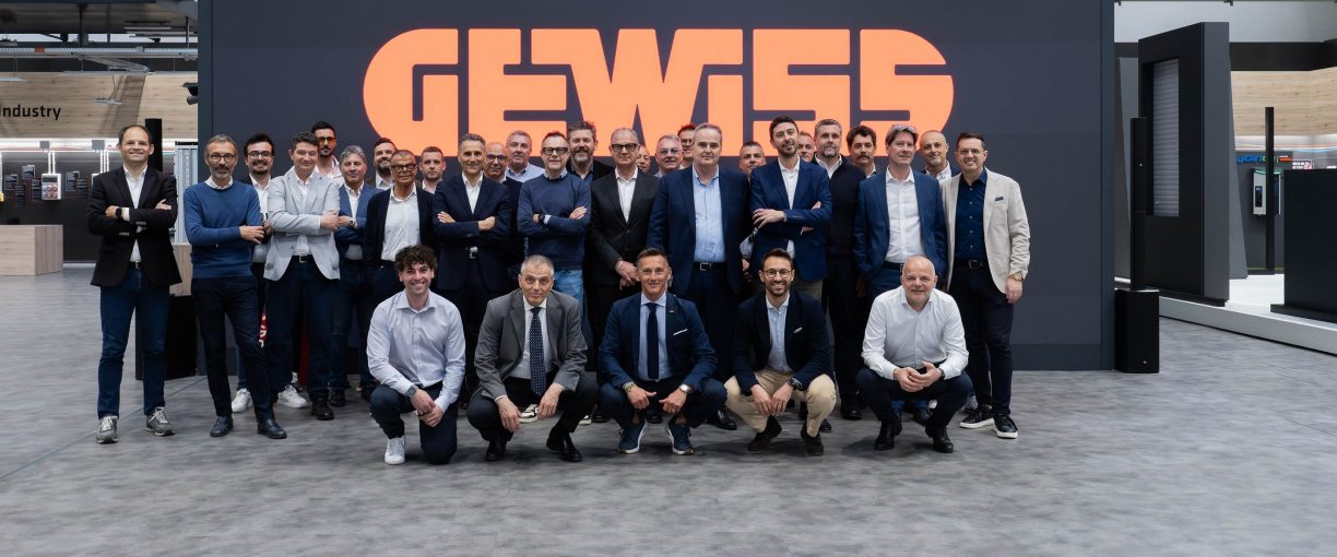 Filiera e scenari di mercato: GEWISS a confronto con Sacchi S.p.A.