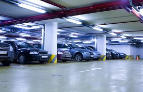 Estacionamentos