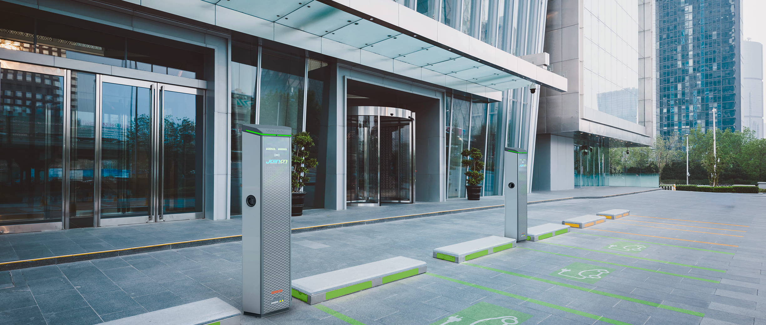 Installare una colonnina di ricarica elettrica in hotel e piccole strutture ricettive 