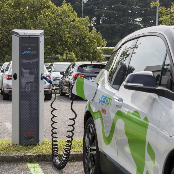 I-CON Wallbox zum Aufladen von Elektrofahrzeugen