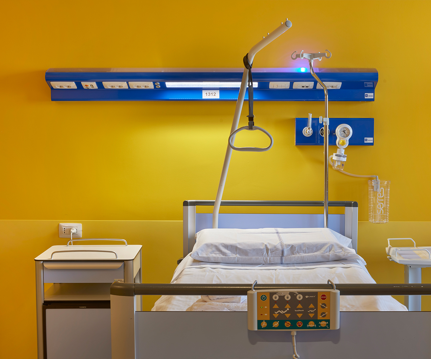 Antibacterial Gewiss Chorusmart sockets installed in a room at Galeazzi-Sant'Ambrogio Hospital.