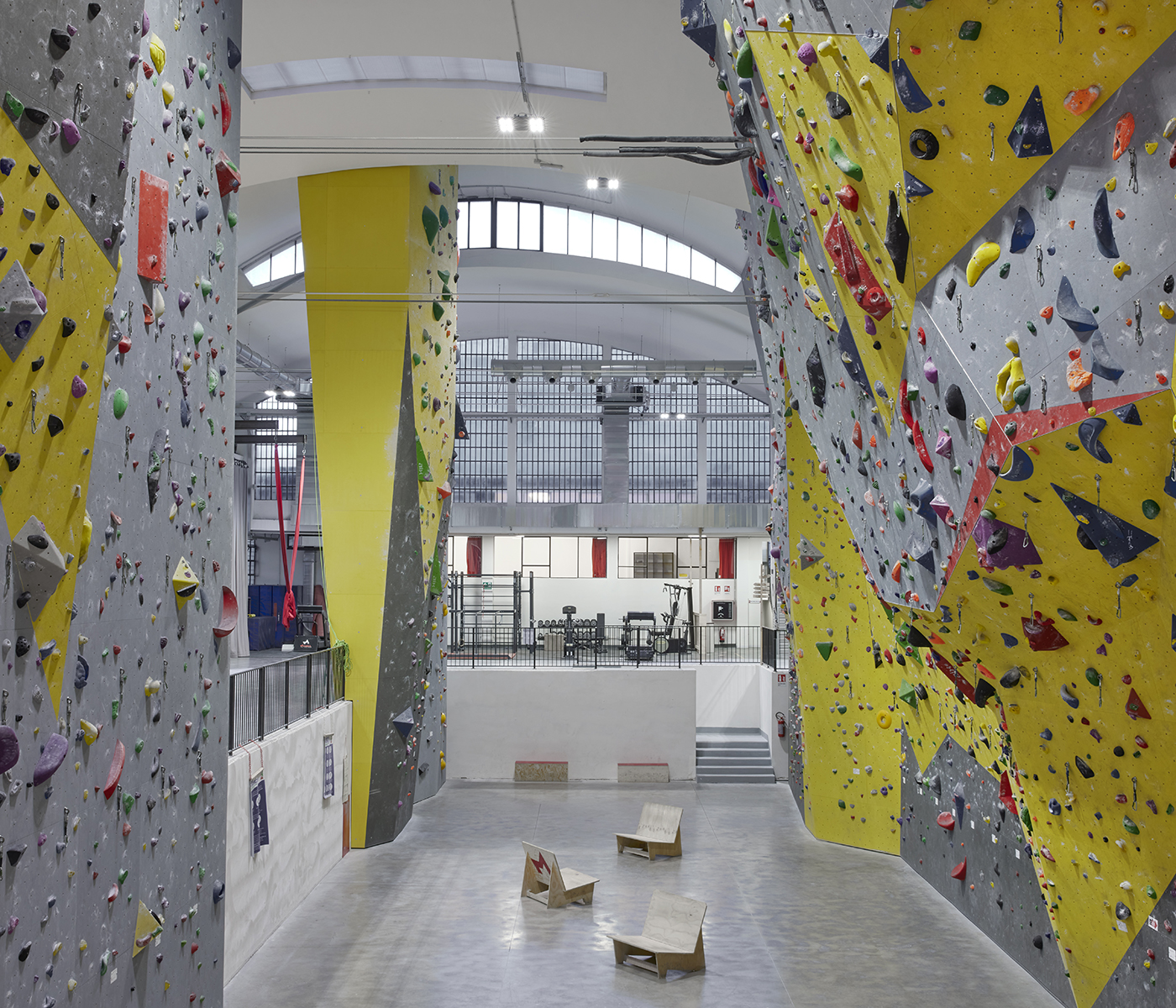 Installation sportive d’intérieur Manga Climbing 