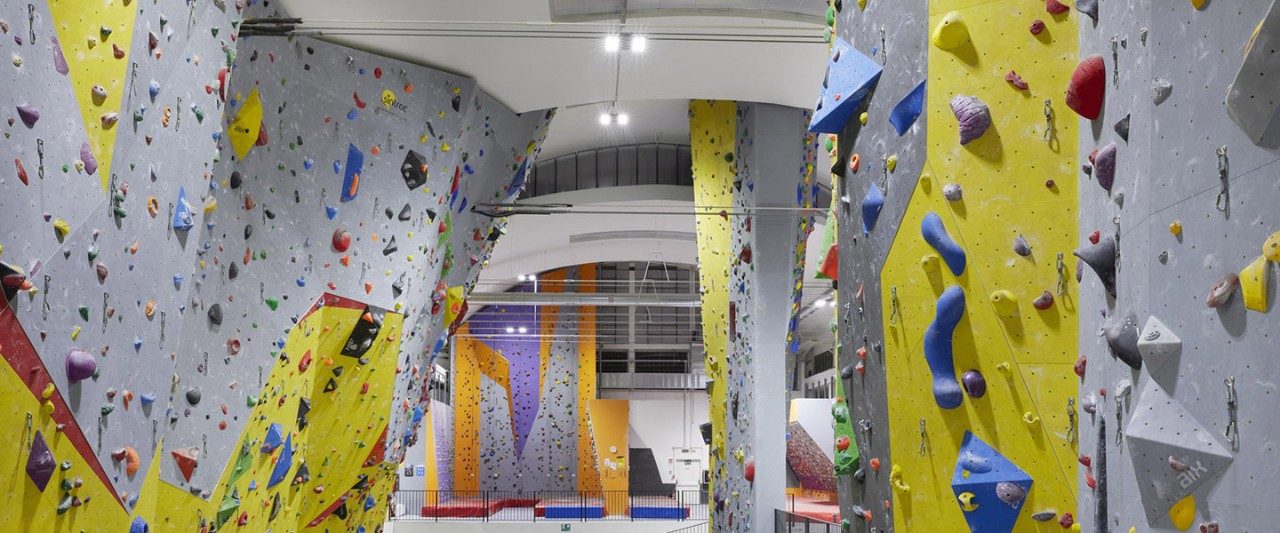 Installation sportive d’intérieur Manga Climbing 