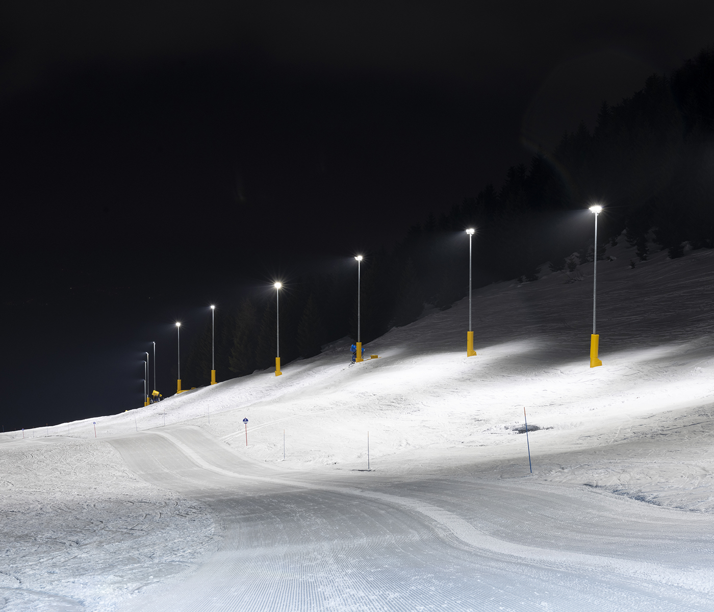 Pistas de esquí del monte Bondone, instalaciones deportivas en exteriores