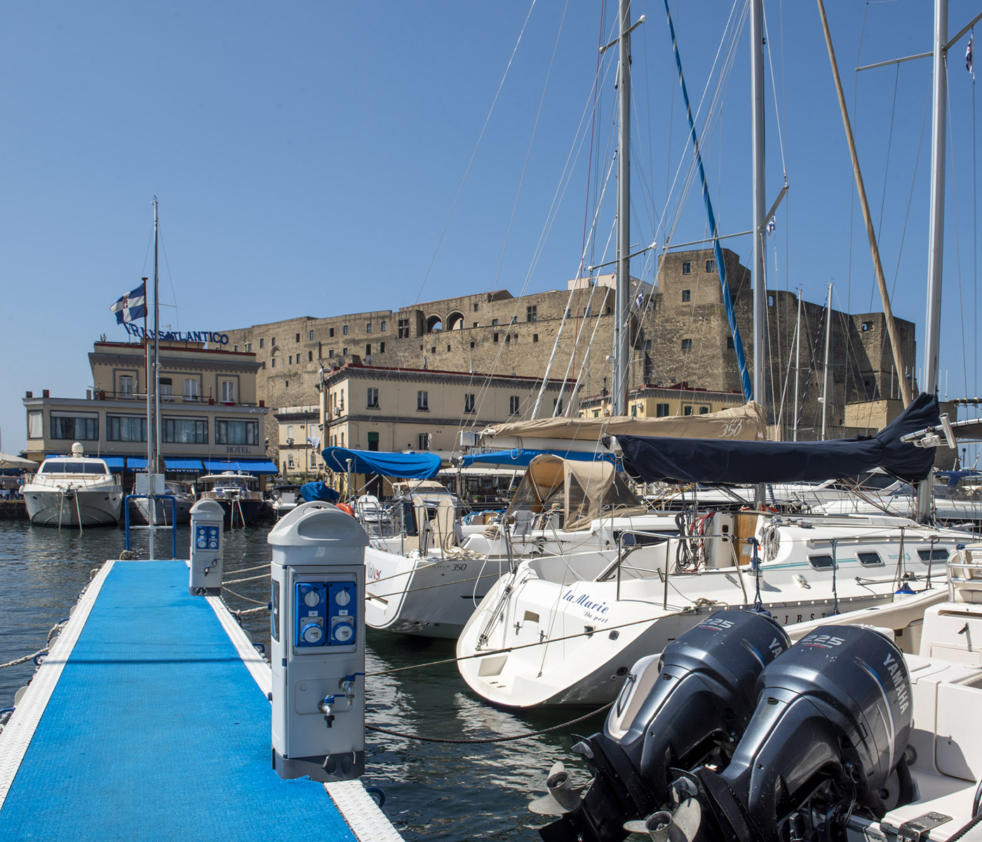 Porto Logistico Reale Yacht Club Canottieri Savoia