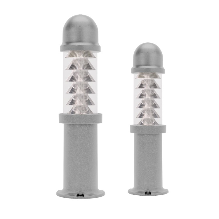 Underfloor distribution pillars for the commercial sector