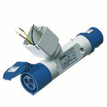  SYSTEM-ABZWEIGADAPTER IP44 - 1 ABZWEIGENDER AUSGANG - VORRÜSTUNG FÜR 2 SYSTEMMODULE - STECKER 2P+E 16A 230Vac 50/60HZ - 1 SD 2P+E 16A 230Vac