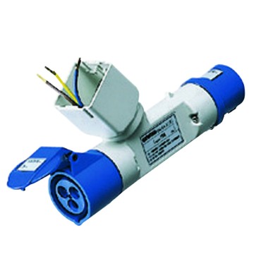 Conversieadapters:<BR> IEC 309 stekker voor 2 SYSTEM modules/IEC 309-koppeling voor contactdozen IP44 - 50/60 Hz Conversieadapters:<BR> IEC 309 stekker voor 2 SYSTEM modules/IEC 309-koppeling voor contactdozen IP44 - 50/60 Hz