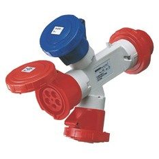  ADAPTER VOOR MEERDERE CONTACTDOZEN IP67-STEKKER 3P+N+A 32 A 400 Vac 50/60 HZ-1 CONTACTDOOS 2P+A 32A 230V + 1 3P+A 32A 400V + 1 3P+N+A 32A 400V