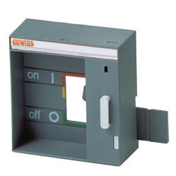 FRONTAL - FOR LEVER CONTROL - FOR MTSE/M 1600 - FOR WITHDRAWABLE MOULDED CASE CIRCUIT BREAKER
