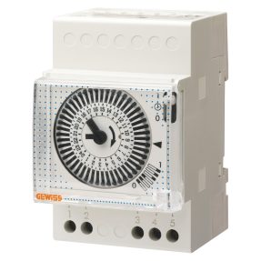INTERRUTTORE ORARIO ANALOGICO - SETTIMANALE 230V AC-110V DC - 1 IN SCAMBIO - 3 MODULI