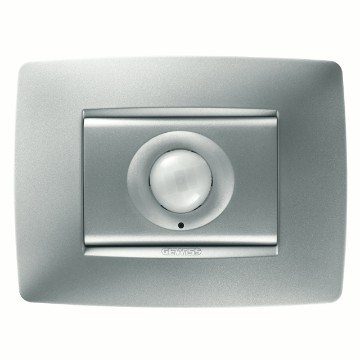 Rivelatori di movimento IR con crepuscolare a radiofrequenza - da parete - placca ONE Rivelatori di movimento IR con crepuscolare a radiofrequenza - da parete - placca ONE