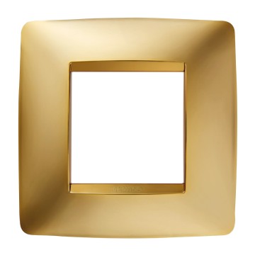 ONE International - goud ONE International - goud