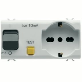 PRIZĂ INTERBLOCATĂ - 2P+E 16A P40 - CU ÎNTRERUPĂTOR DE CURENT REZIDUAL 1P+N 16A - 230Vac - 4 MODULE - ALB LUCIOS - CHORUSMART
