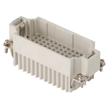 Connessione a crimpare maschio Connessione a crimpare maschio
