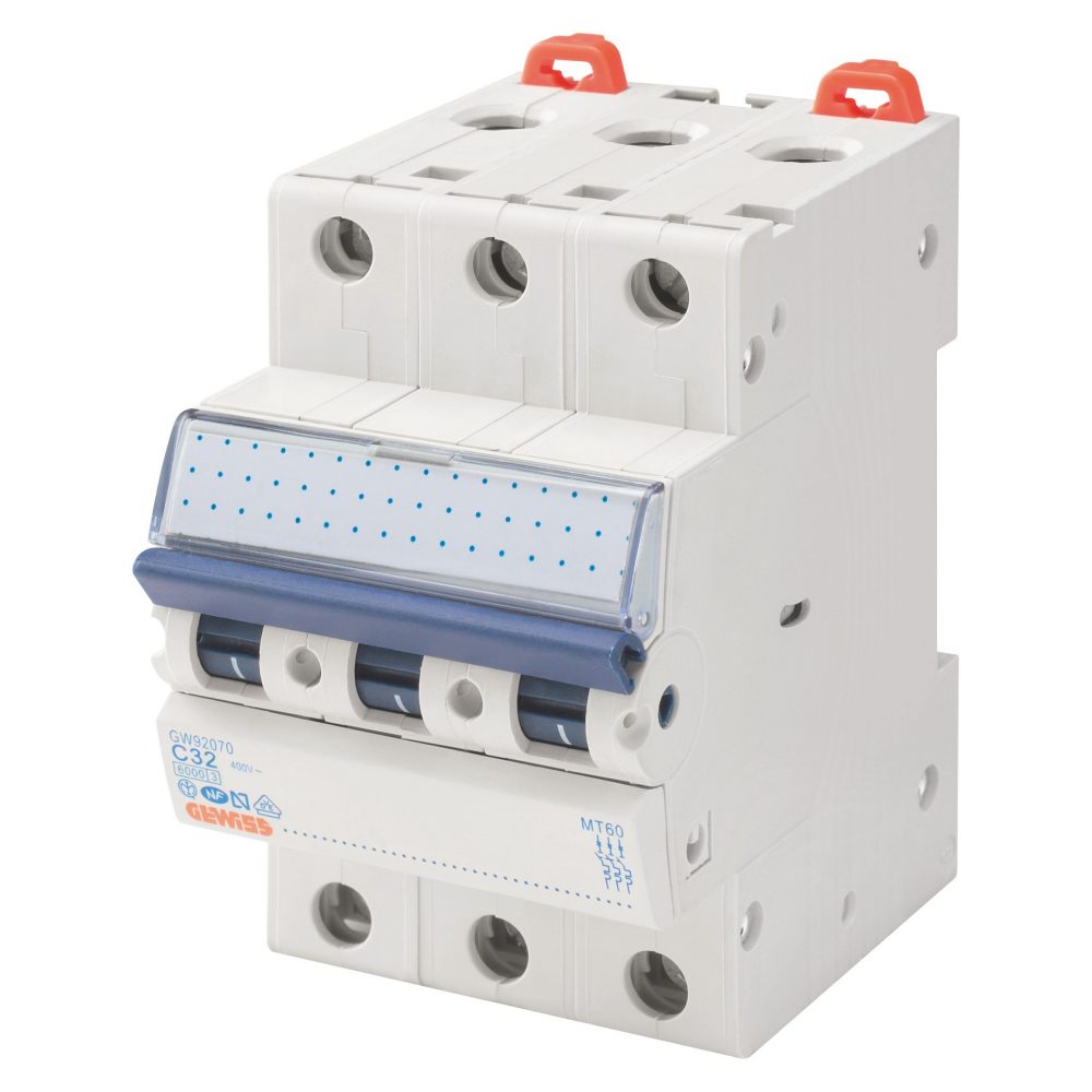  MINIATURNÍ JISTIČ – MT 45 – 3P CHARAKTERISTIKA B 40 A – 3 MODULY