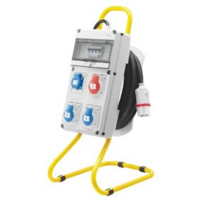 Q-DIN 10 ASC - MOBILE E PORTATILE - CON CARRELLO - 2 2P+T 16A IEC309 + 1 3P+T 16A IEC 309 + 1 PRESA STANDARD TEDESCO 16A - IP44