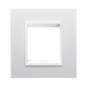 LUX International - branco monocrome