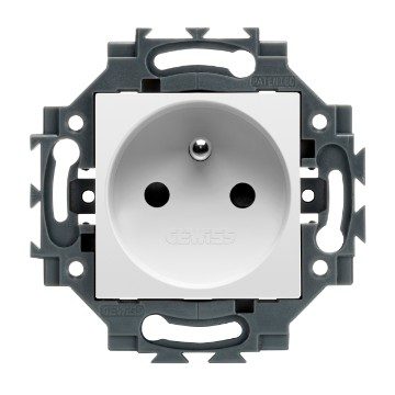  PRISE STD FRANCAIS C.AUTO.2P+T 16A BLANC