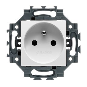 prise std francais c.auto.2p+t 16a blanc