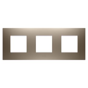 mezinárodní rámeček ego – z technopolymeru opatřeného nátěrem – 2+2+2 moduly vodorovné – světlý bronz – chorusmart