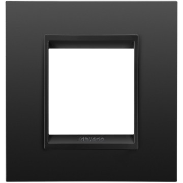 LUX INTERNATIONAL - Monochrome satin black