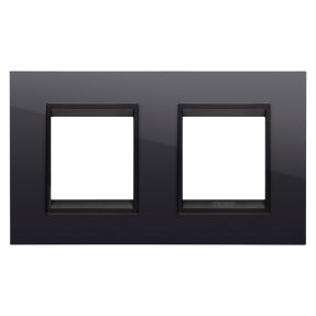 mezinárodní rámeček lux – z technopolymeru – 2+2 moduly vodorovné – inkoustově černá lavy – vnitřní rám matná černá – chorusmart