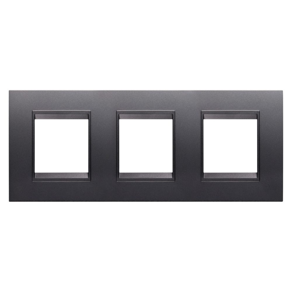  mezinárodní rámeček lux – z technopolymeru opatřeného nátěrem – 2+2+2 moduly vodorovné – břidlice absolutní – vnitřní rám matná břidlice – chorusmart