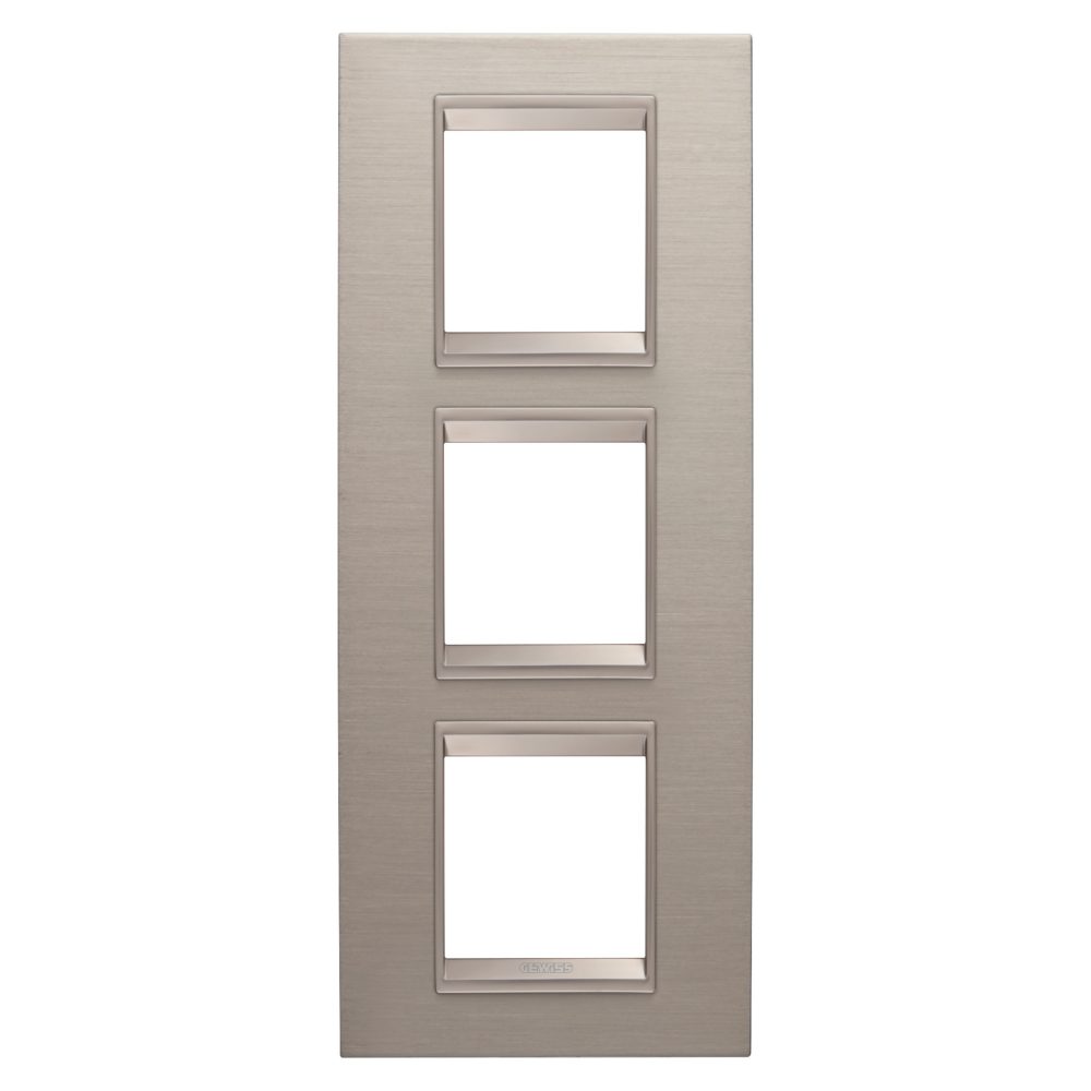  lux international plate - in metal - 2+2+2 modules vertical - brushed aluminium - inner frame matt light bronze - chorusmart