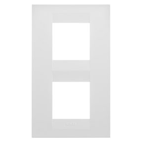 abdeckrahmen geo international - in lackiertem technopolymer - 2+2 module vertikal - weiss satiniert - chorusmart